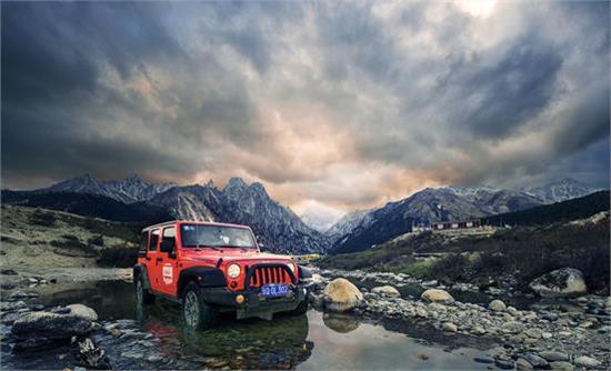 {足球投注}(丰田霸道和牧马人哪个上档次)