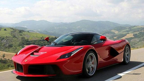 {網上賭場}(知名度最高跑车品牌法拉利是哪款)