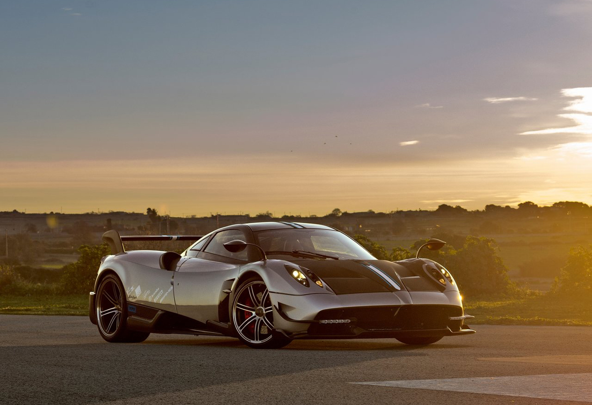 {投注}(帕加尼风神鸱吻)